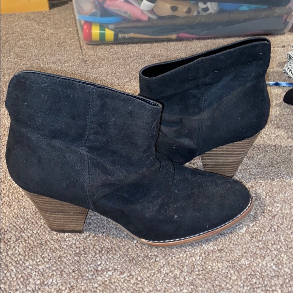 Black heeled booties